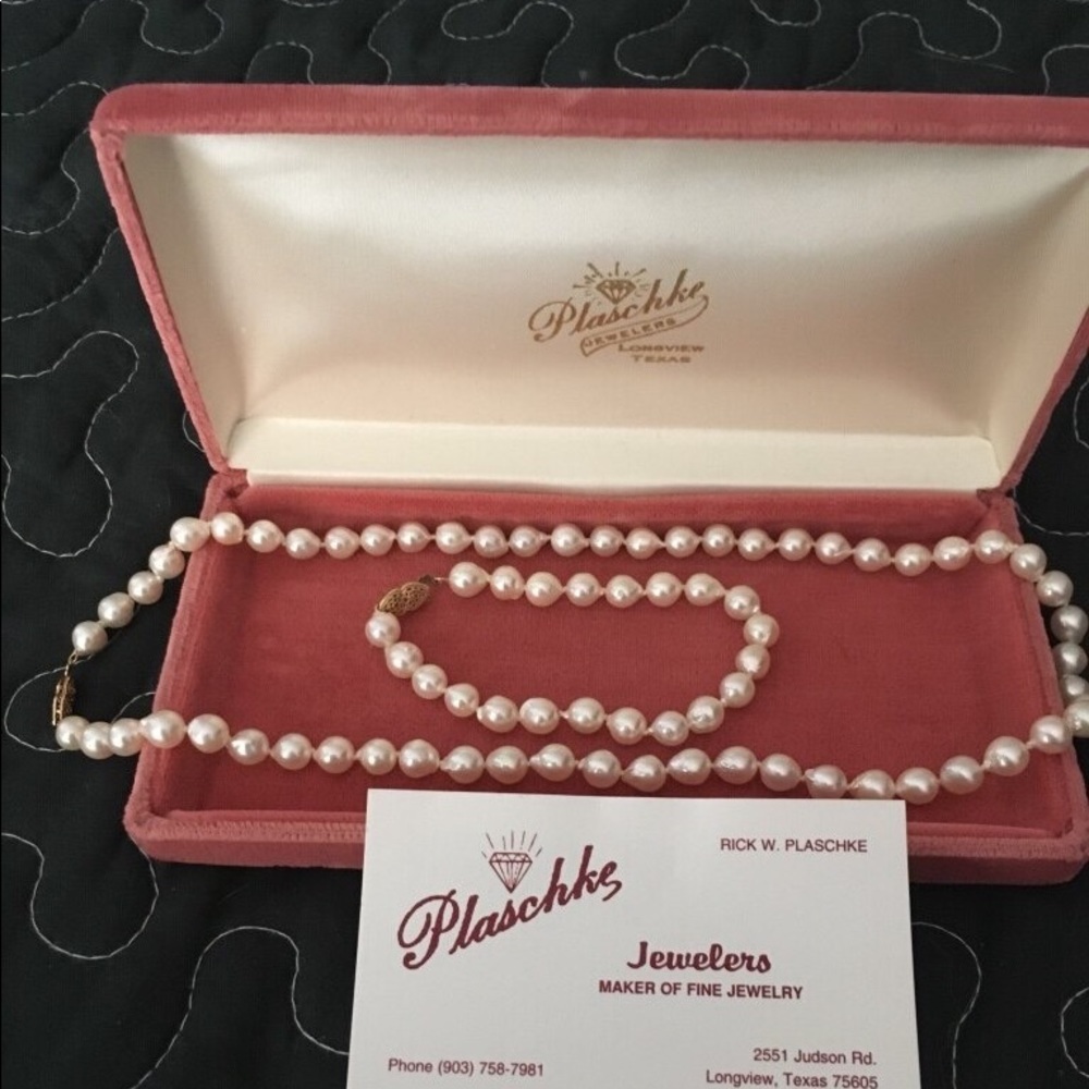 SOLD ~ Cultured Pearl Necklace & Bracelet